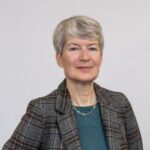 Elaine Robinson headshot picture