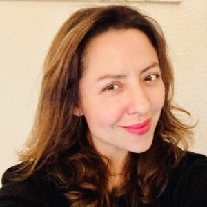 A headshot picture of Renata Ávila